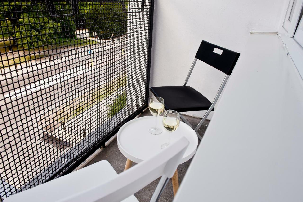 Apartament Powisle With Balcony Warsaw Luaran gambar